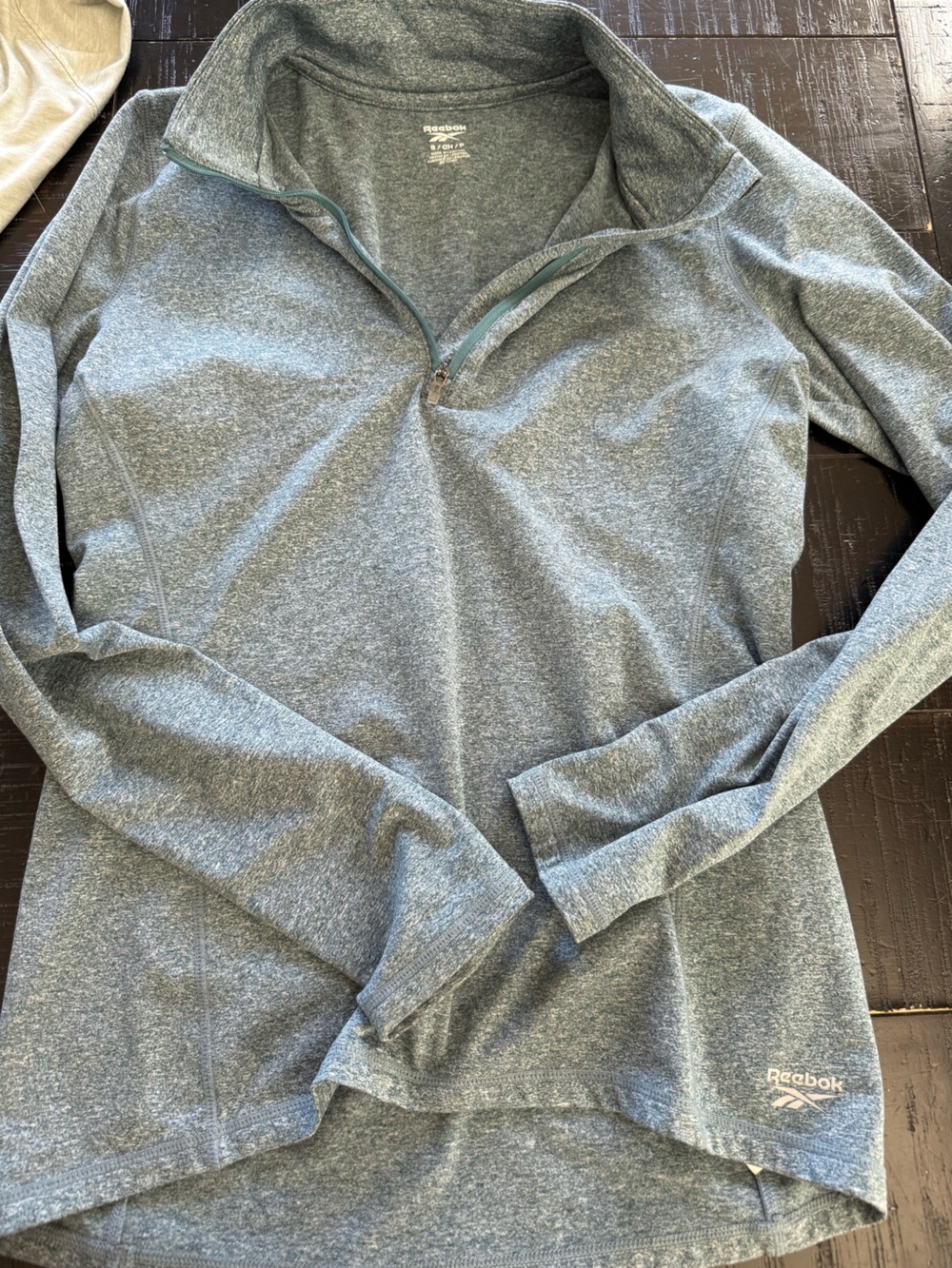 Reebok women’s Light Heather Gray Green Zip-Up Long Sleeve top small